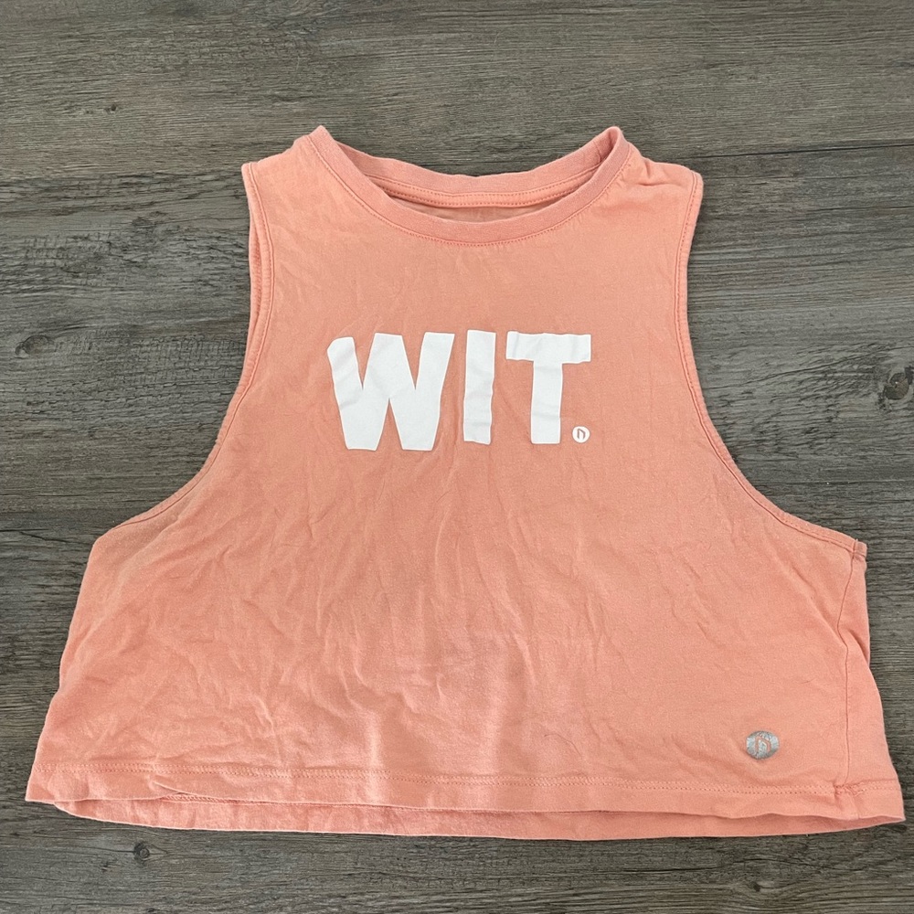 WIT Size Small Crop Top in peach